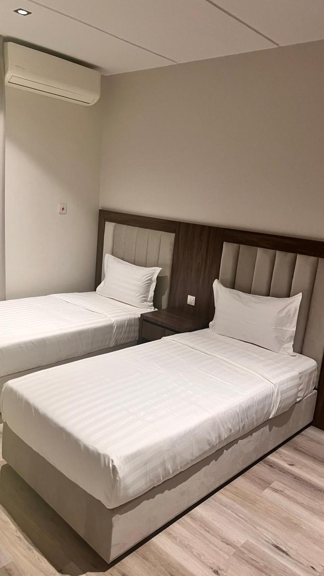 Hotel Amwaj Alshatie Furnished Units *
